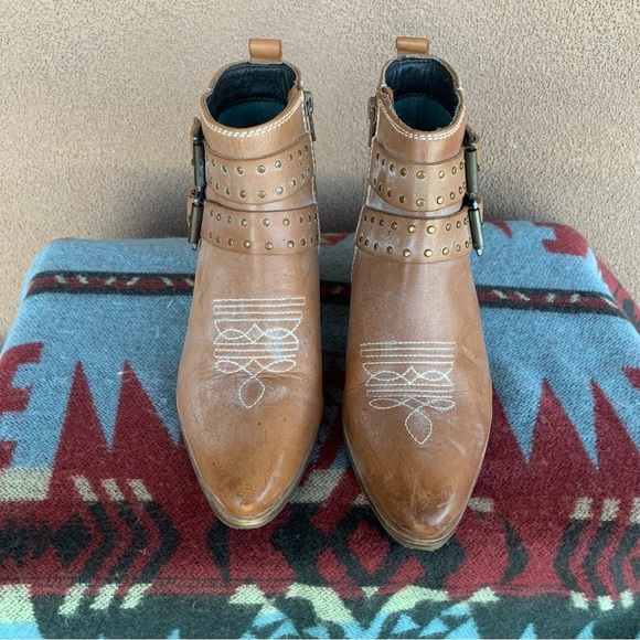 Roan by Bed Stu Ville Short Ankle Boot - Picture 2 of 10